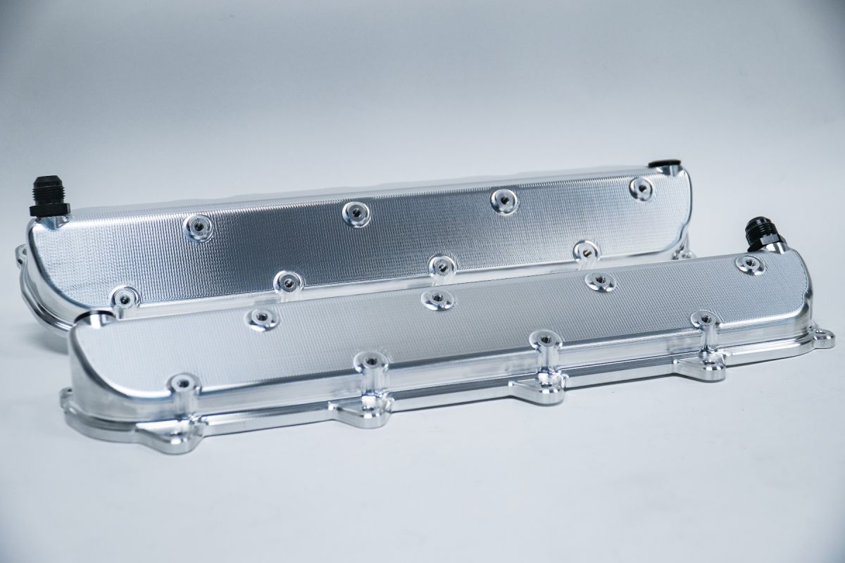 LT1/ LT4 Billet Valve Covers Clears 2650 and Port Injection plates.